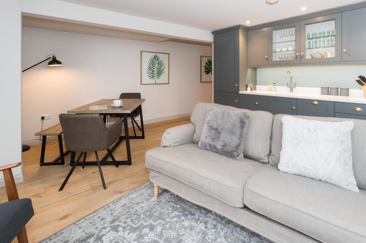 The Burrow By Harrogate Serviced Apartments Esterno foto