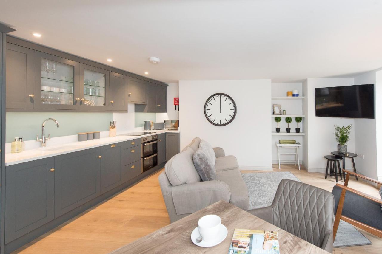 The Burrow By Harrogate Serviced Apartments Esterno foto