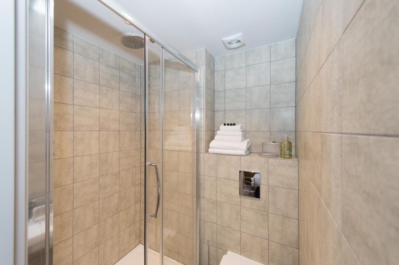The Burrow By Harrogate Serviced Apartments Esterno foto