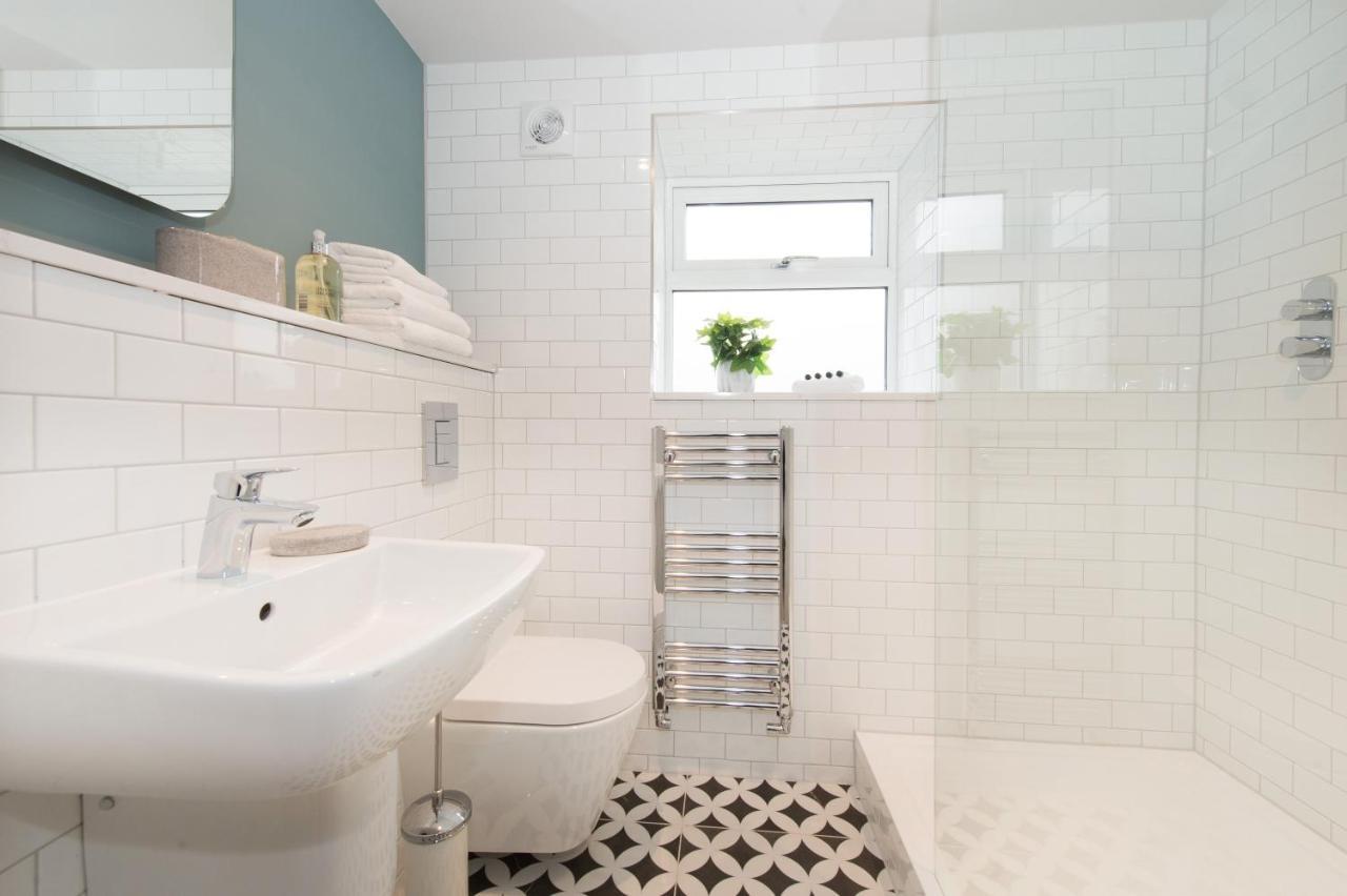 The Burrow By Harrogate Serviced Apartments Esterno foto